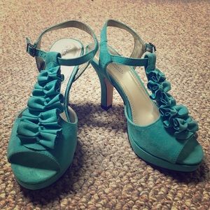 Turquoise ruffled heels